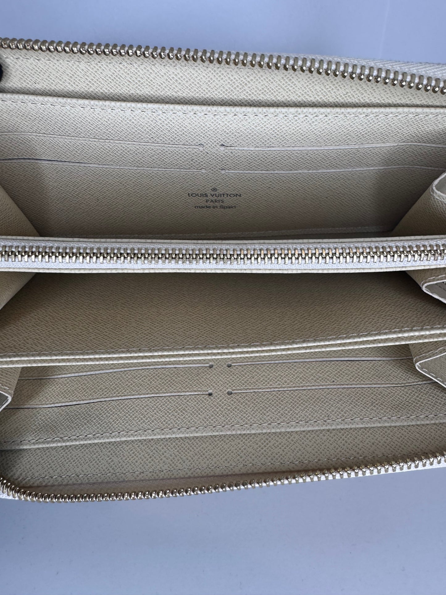 Louis Vuitton Damier Azur Zippy wallet