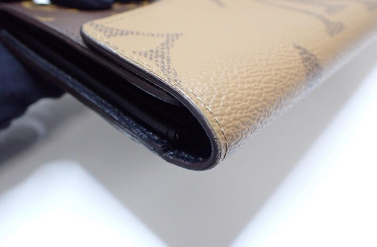 Louis Vuitton  Reverse Monogram Giant Sarah Wallet