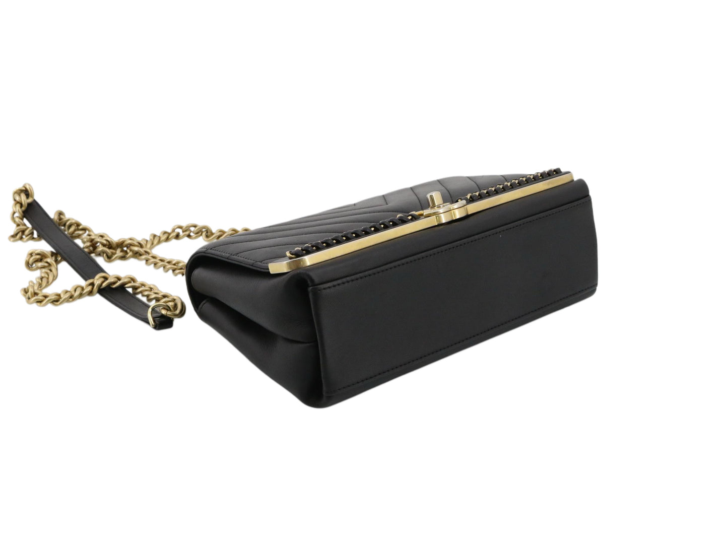 Chanel Black V stitched Women's shoulder Bag